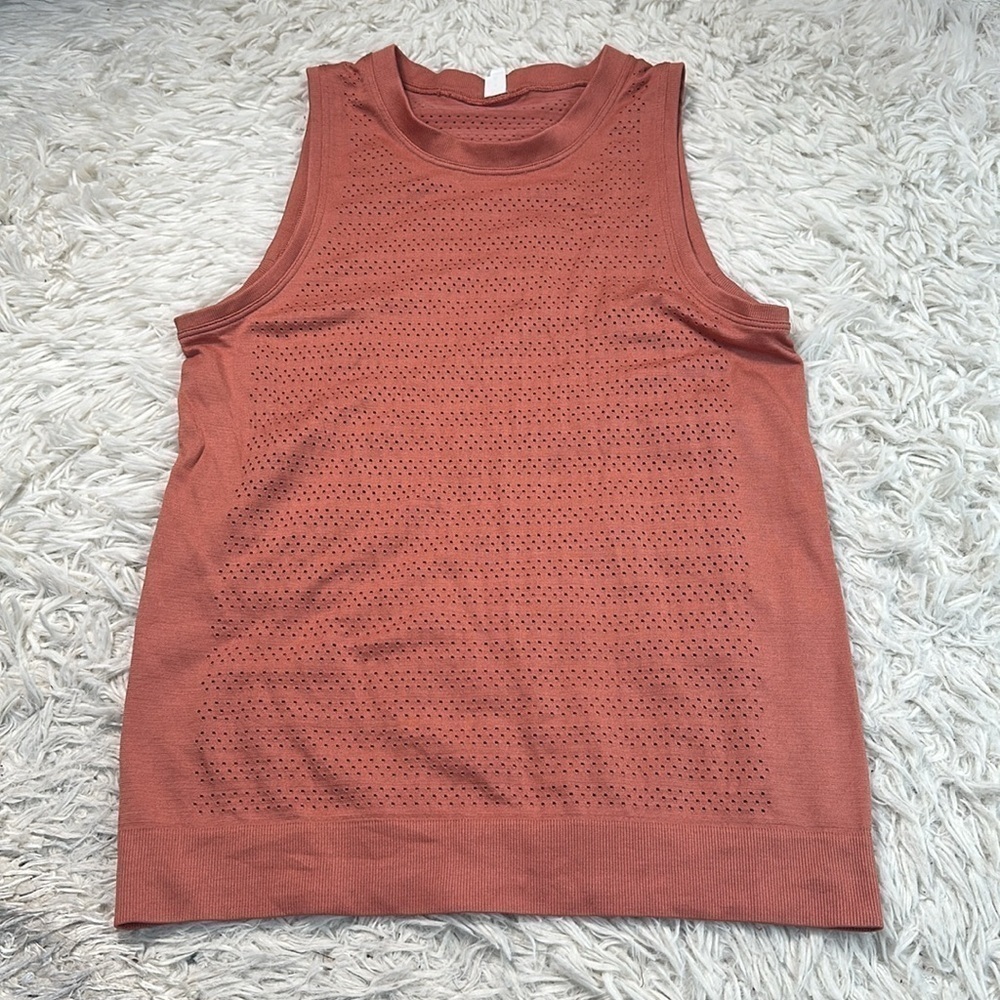 Lululemon Breeze By Muscle Tank II *Squad Quicksand / Quicksand